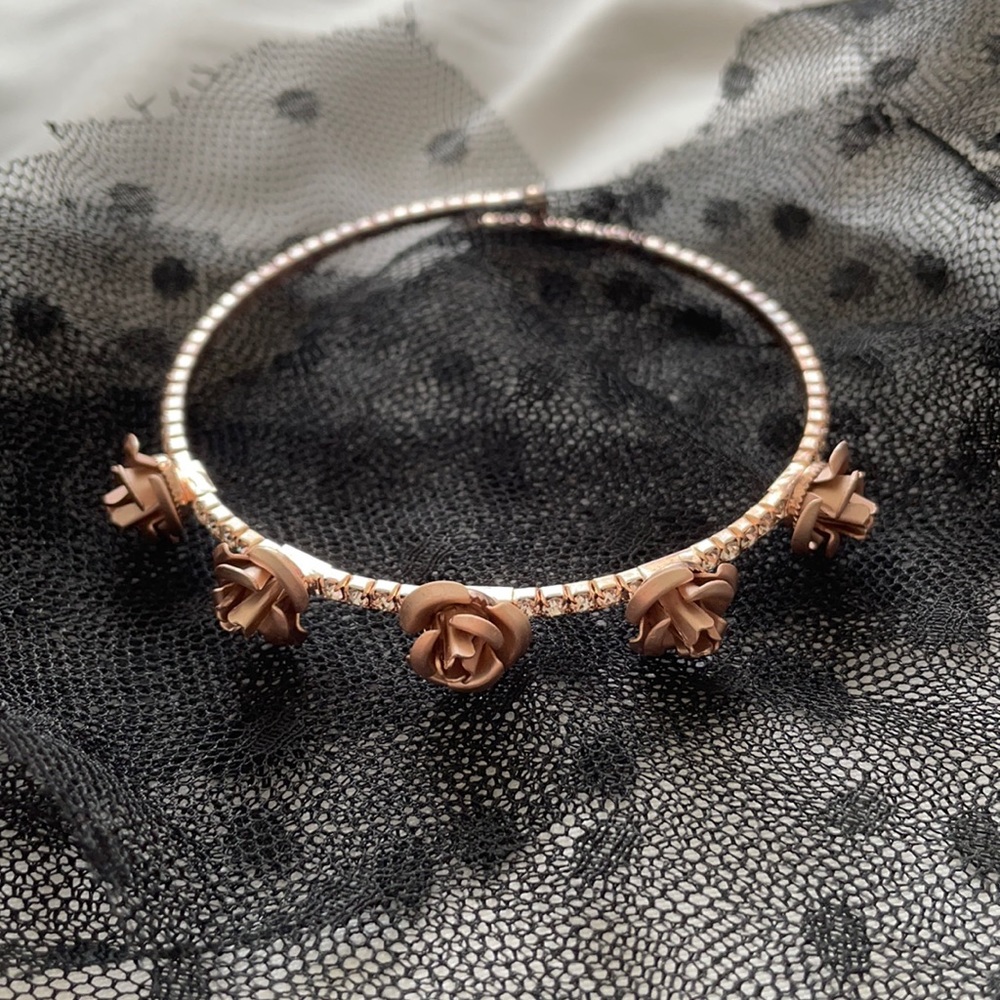 Rose gold rose bracelet
